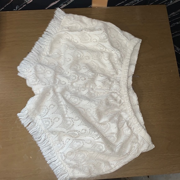 TRIBAL SMOCKED SHORTS - Picture 2 of 3